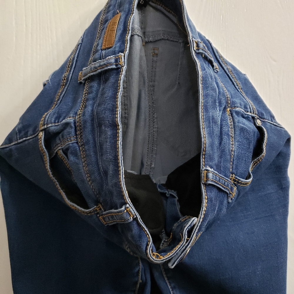 H&H Blue Jeans - Picture 6 of 7